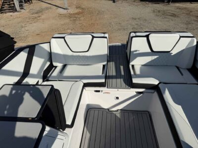 2026 Yamaha Boat 252S Jet Boat (YB192L526)