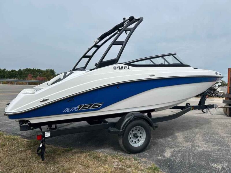 2026 Yamaha Boat AR195 Jet Boat (YB310A626)