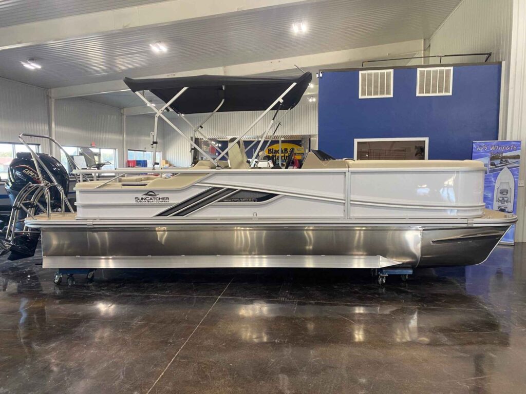 2026 SunCatcher FUSION 322SS Pontoon Boat (SC210G526)