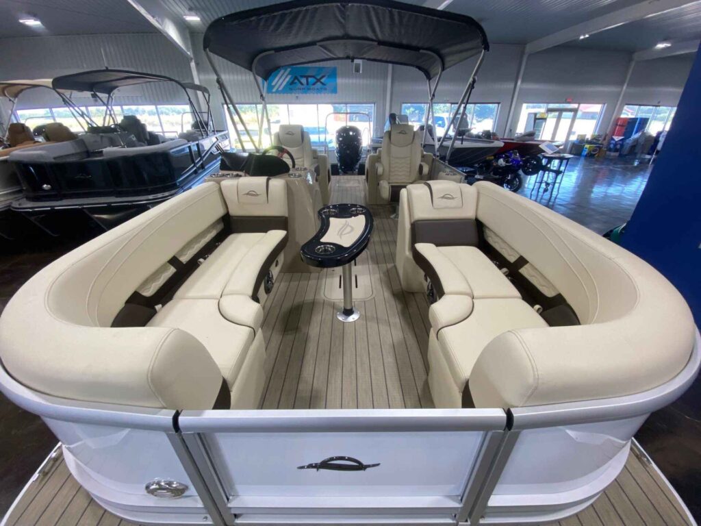 2026 SunCatcher FUSION 322SS at Blackbeard Marine Kingston, photo 8 of 12