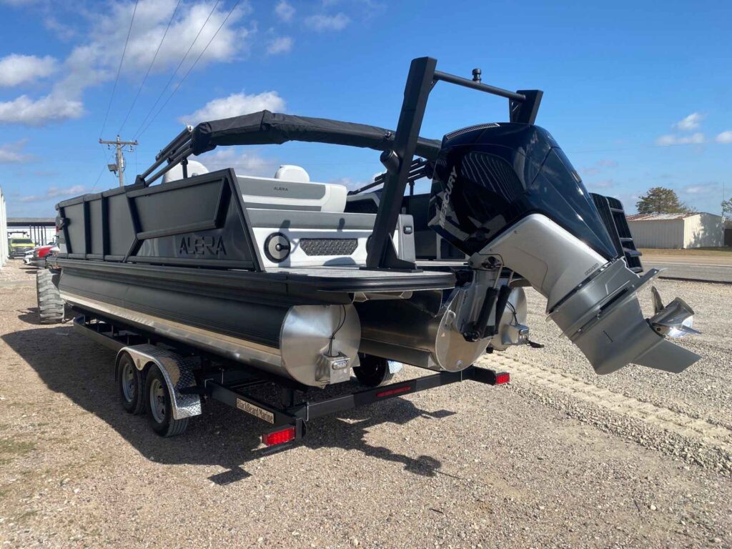 2026 Alera M 25L at Blackbeard Marine Kingston, photo 3 of 8