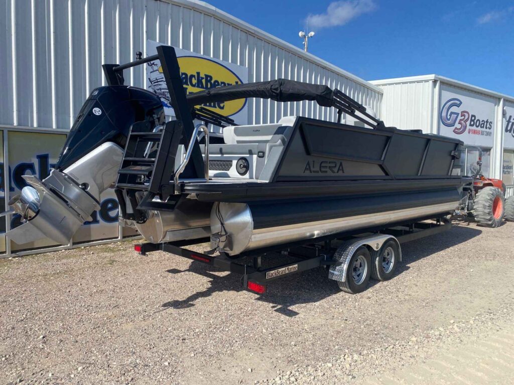 2026 Alera M 25L at Blackbeard Marine Kingston, photo 5 of 8