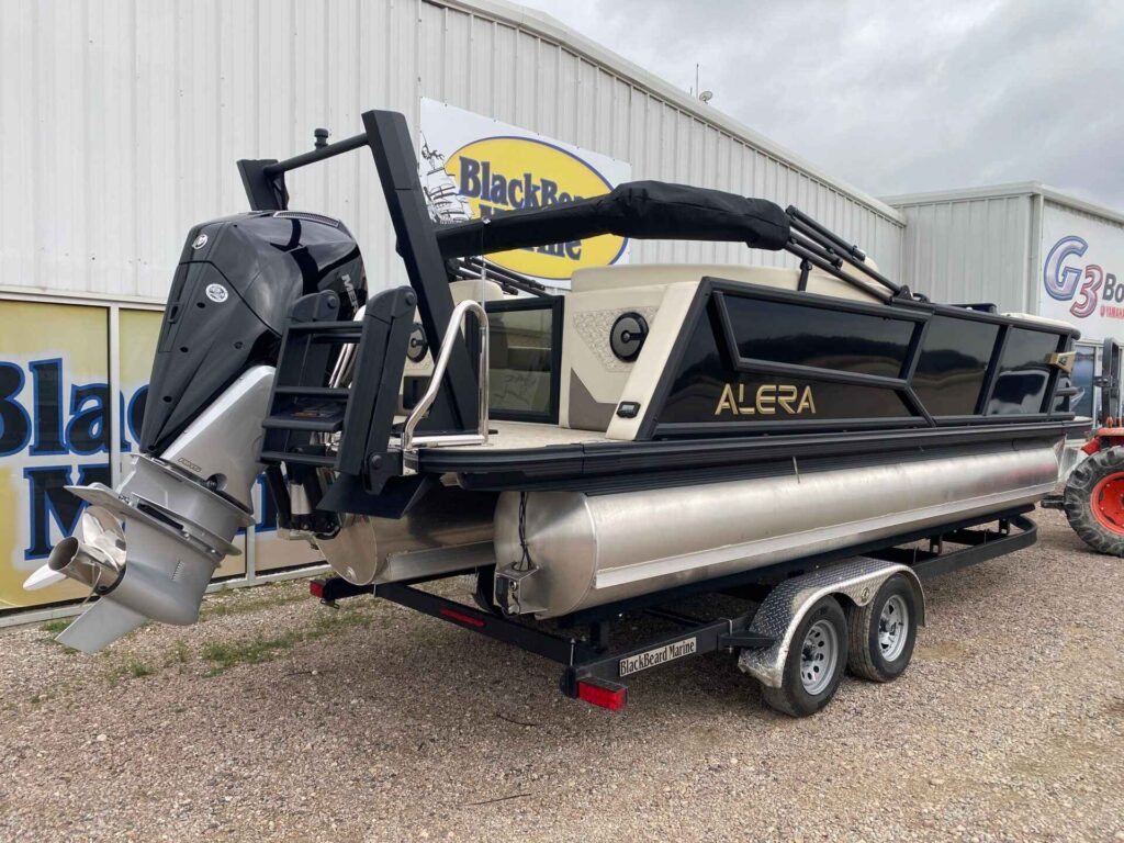 2026 Alera M 23Q at Blackbeard Marine Kingston, photo 5 of 14