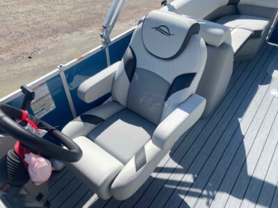 2026 SunCatcher SELECT 322RC Pontoon Boat