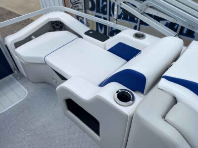 2026 SunCatcher ELITE 326SS Pontoon Boat