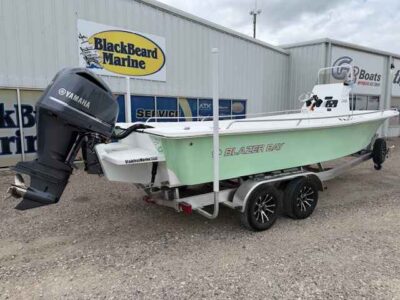 2026 Blazer STRIPER 2400 CENTER CONSOLE (B143C526)