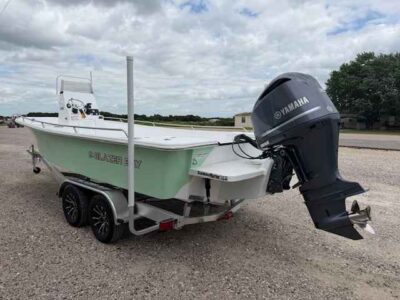 2026 Blazer STRIPER 2400 CENTER CONSOLE (B143C526)
