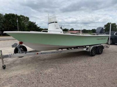 2026 Blazer STRIPER 2400 CENTER CONSOLE (B143C526)