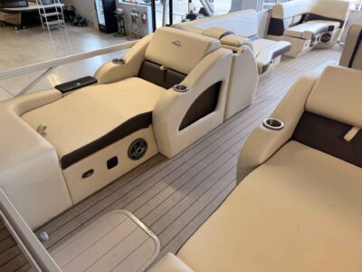 2026 SunCatcher FUSION 324SS Pontoon Boat (SC462H526)