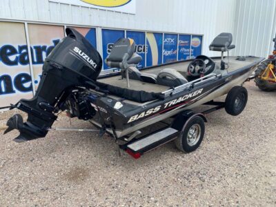2009 Tracker Pro Team 190 Fishing Boat