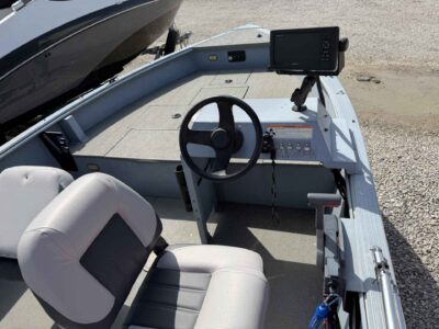 2010 G3 Guide 170T Fishing Boat