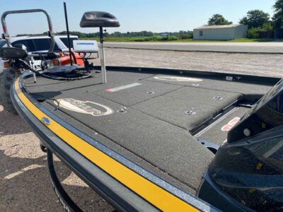 2016 Nitro Z21D Bass Boat