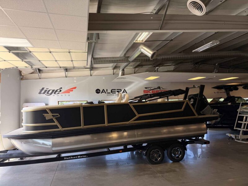 2026 Alera M 23L Pontoon Boat (A062J526)