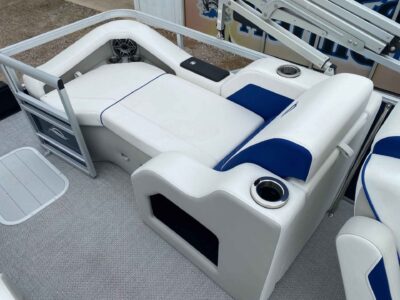 2026 SunCatcher ELITE 324SS Pontoon Boat