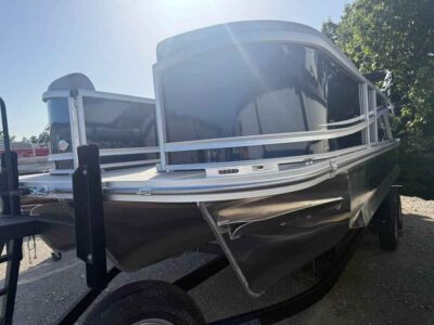 2026 SunCatcher FUSION 322SS Pontoon Boat