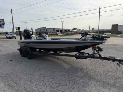 2027 Skeeter ZXE20 – Opt 2 Bass Boat (SK377G627)