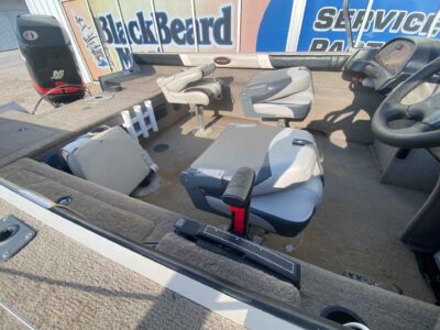 2001 Smoker Craft 172 Millentia Fishing Boat (C443K001)