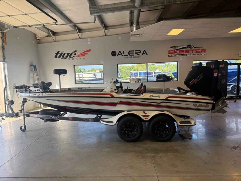 2022 Bass Cat CARACAL Boat (C65J122)