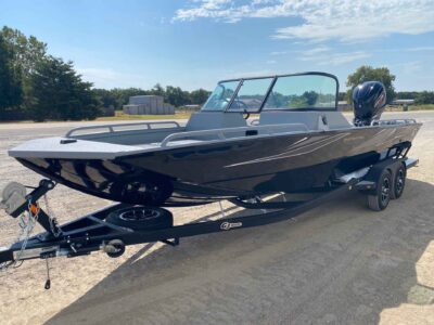 2027 G3 SPORTSMAN 2400 Fishing Boat
