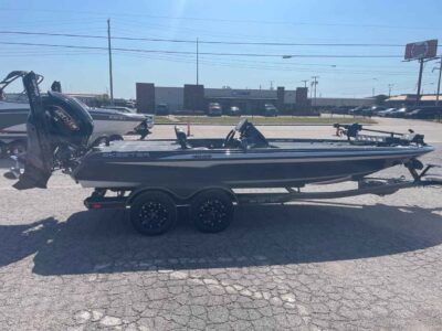 2027 Skeeter ZXE21 – Opt 7 Bass Boat (SK372G627)