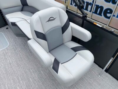 2027 SunCatcher SELECT 320RC Pontoon Boat