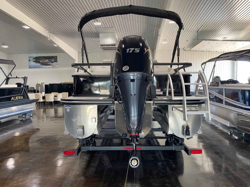 2027 SunCatcher SELECT 322SS at Blackbeard Marine Kingston, photo 5 of 12