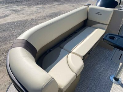 2027 SunCatcher SELECT 322RC Pontoon Boat
