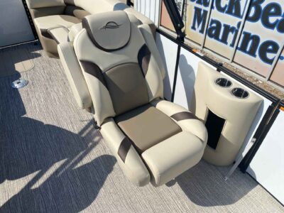 2027 SunCatcher SELECT 322RC Pontoon Boat