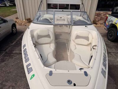 2013 Stingray 225LR RUNABOUT