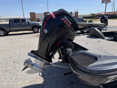 2022 Nitro Z17 Bass Boat (U441K122)