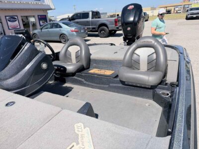 2022 Nitro Z17 Bass Boat (U441K122)