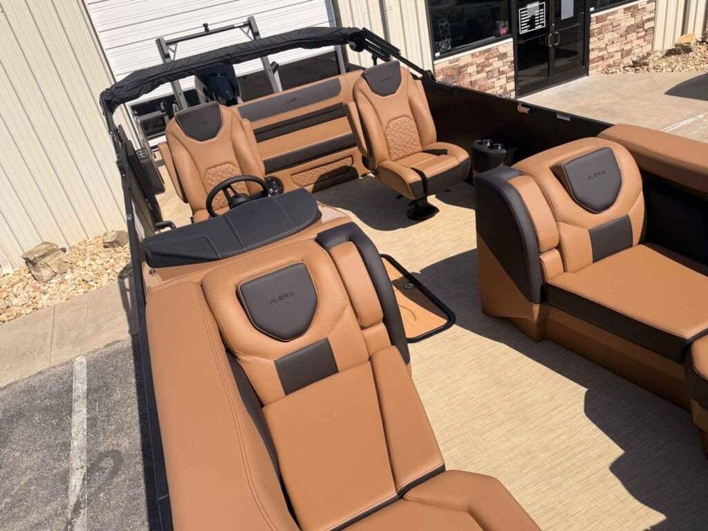 2027 Alera M 23L at Blackbeard Marine Branson West, photo 9 of 9