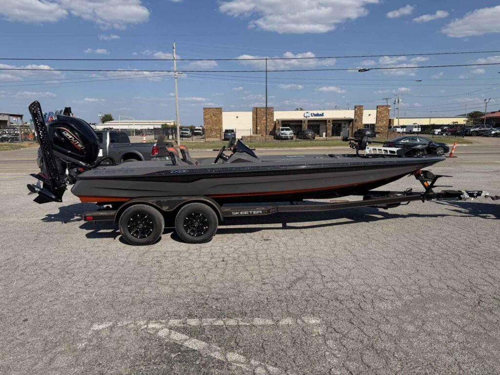 2027 Skeeter ZXE21 – Opt 8 Bass Boat (SK460H627)
