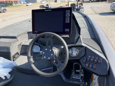 2027 Skeeter ZXE21 – Opt 8 Bass Boat