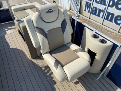 2027 SunCatcher SELECT 322SS Pontoon Boat
