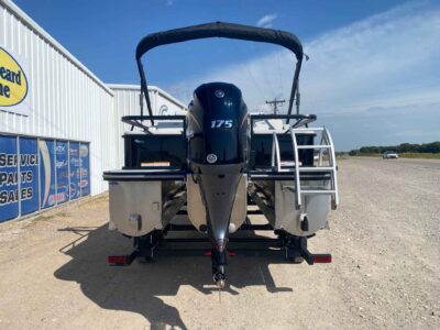 2027 SunCatcher SELECT 322SS Boat
