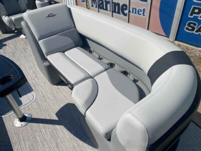 2027 SunCatcher SELECT 322SS Boat