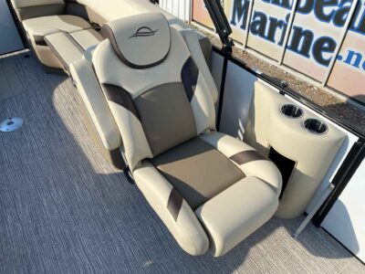 2027 SunCatcher SELECT 324RC Pontoon Boat