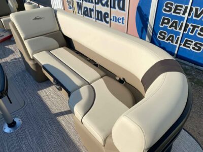 2027 SunCatcher SELECT 324RC Pontoon Boat