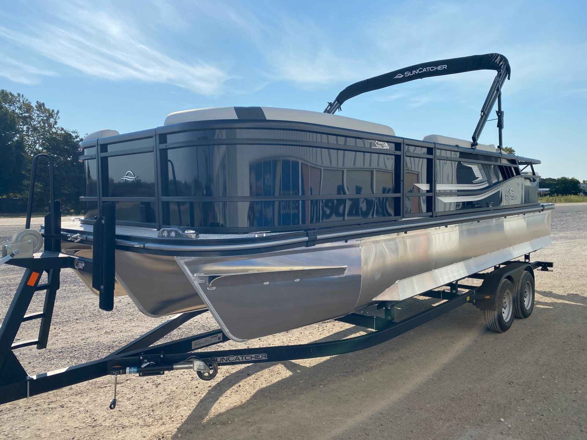 New 2027 SunCatcher Select 324SS pontoon on the lot at Blackbeard Marine Kingston, OK