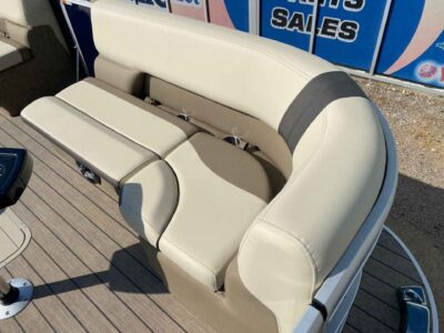 2027 SunCatcher SELECT 324SS Pontoon Boat