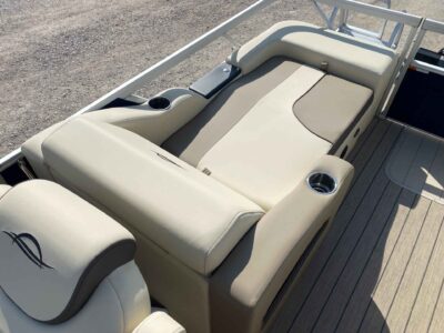 2027 SunCatcher SELECT 324SS Pontoon Boat