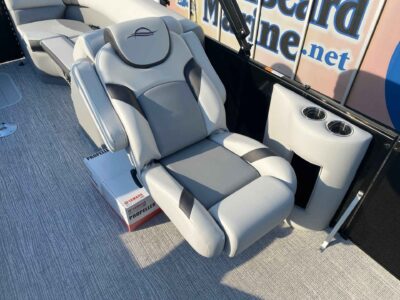 2027 SunCatcher SELECT 322RC Pontoon Boat (SC876H627)