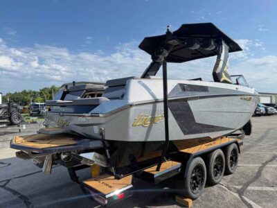 2027 Tige ULTRE 25ZX Wake/Surf Boat (T57HG627)