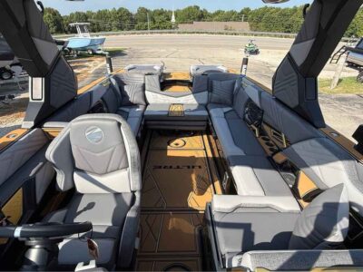 2027 Tige ULTRE 25ZX Wake/Surf Boat (T57HG627)