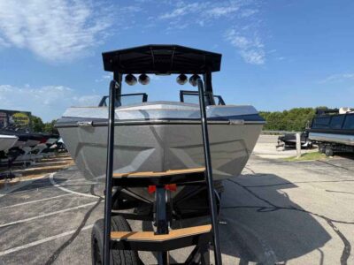 2027 Tige ULTRE 25ZX Wake/Surf Boat (T57HG627)