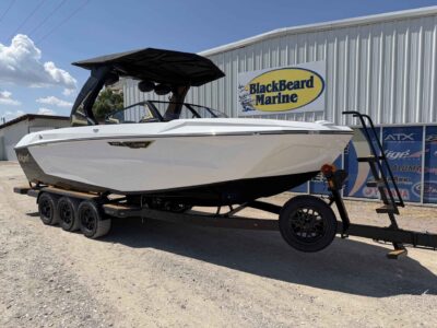2027 Tige ULTRE 25ZX Wake/Surf Boat