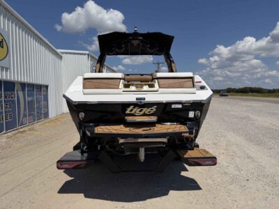 2027 Tige ULTRE 25ZX Wake/Surf Boat
