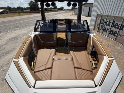 2027 Tige ULTRE 25ZX Wake/Surf Boat