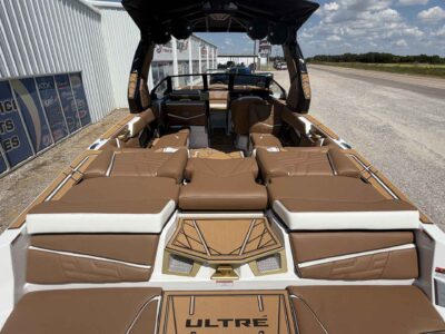 2027 Tige ULTRE 25ZX Wake/Surf Boat
